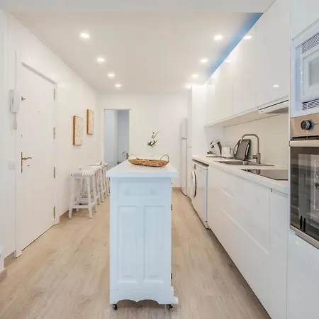 Awesome In With Kitchen Apartment *
